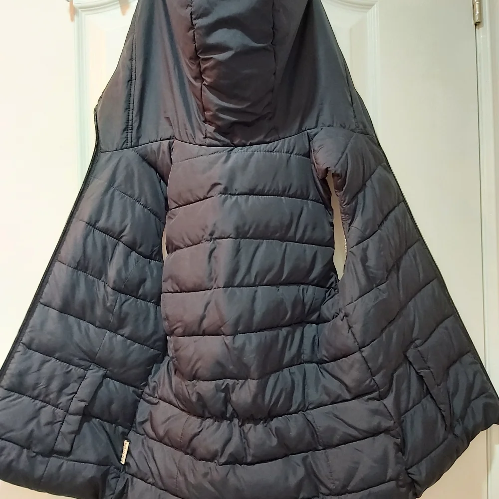 Hollister Sherpa Lined Quilted Puffer Vest. Size: XS, Color: Blue - Picture 7 of 8